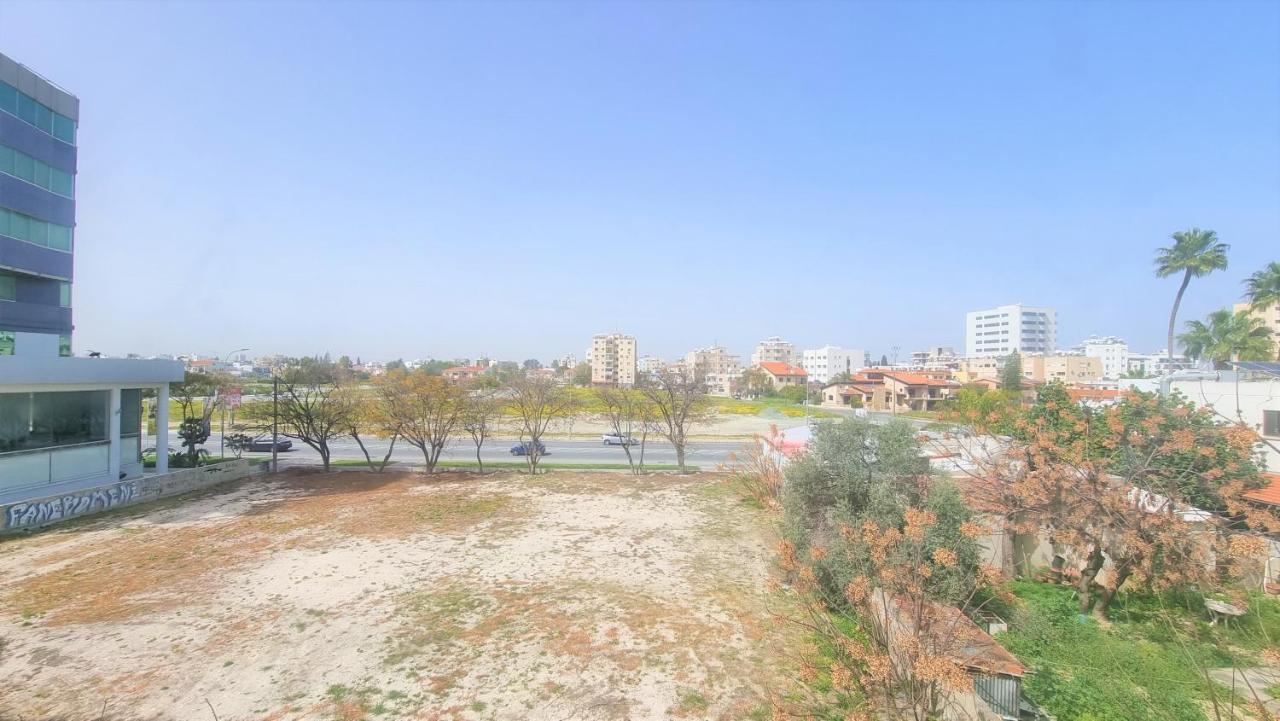 Comfy Rooms In A Shared Apartment Near Salt Lake With Internet And Netflix Larnaka Exterior foto