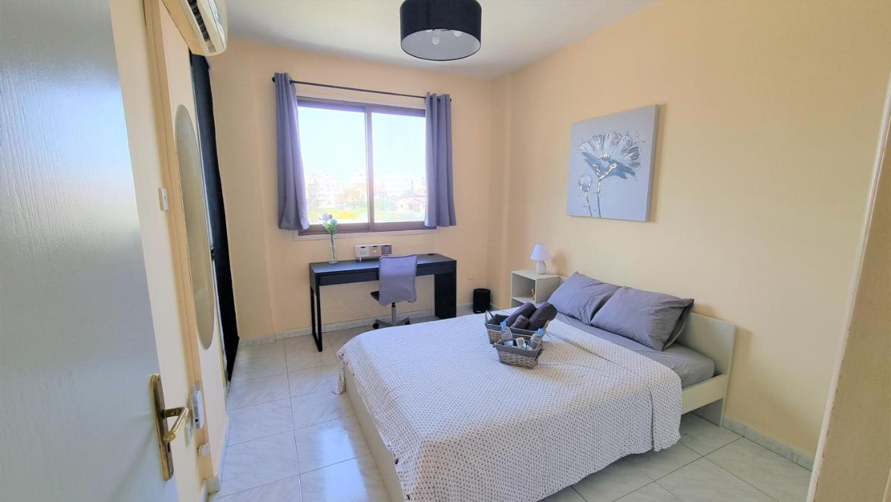 Comfy Rooms In A Shared Apartment Near Salt Lake With Internet And Netflix Larnaka Exterior foto